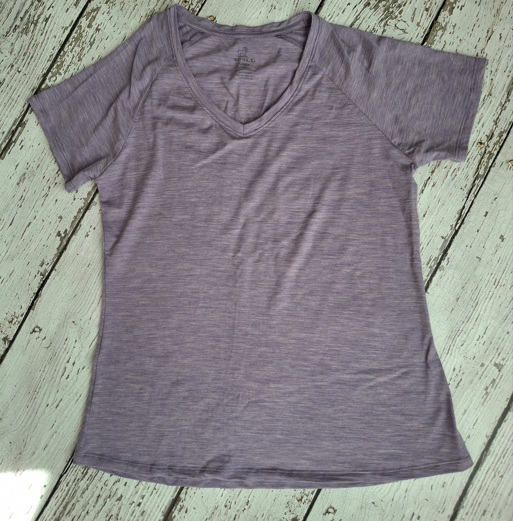 WOOLX V-Neck Lavender Short Sleeve Women's Tee